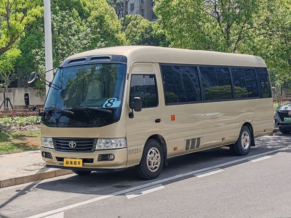 丰田考斯特租车价格
